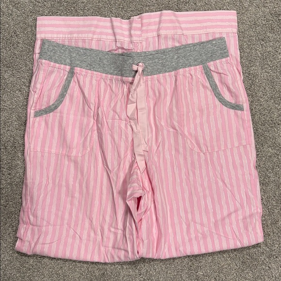 NWT Victoria Secret Pajama Set - Picture 5 of 6